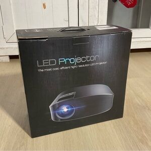 LED Projector TFT LCD 1280x768RGB 44-200 Inches